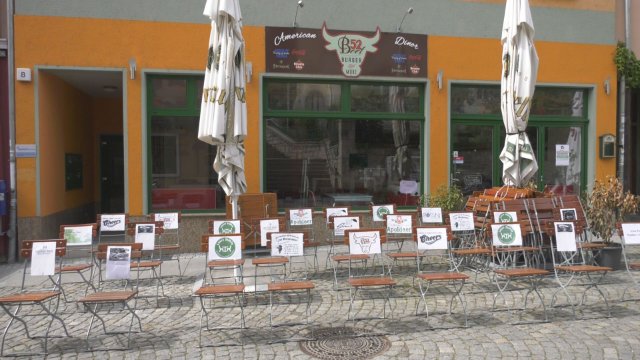 Leere Stühle: Jenaer Gastronomen haben trotz Wiedereröffnungen weiterhin zu kämpfen