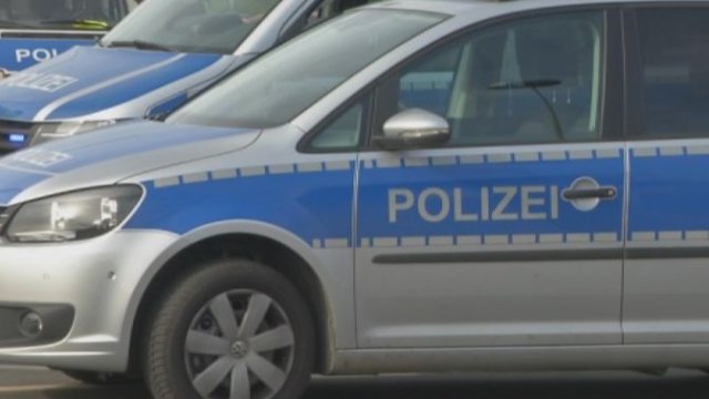 Gruppe rief verbotene Parolen