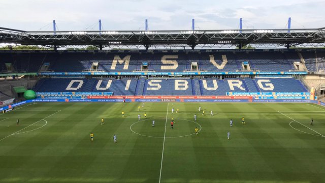 FC Carl Zeiss Jena erzielt Unentschieden gegen MSV Duisburg 
