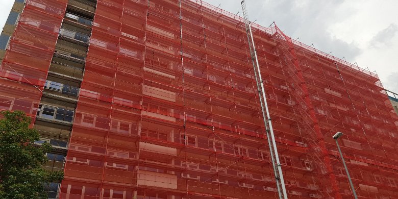 Fassade in der Staufenbergstraße wird erneuert Fassade in der Staufenbergstraße wird erneuert