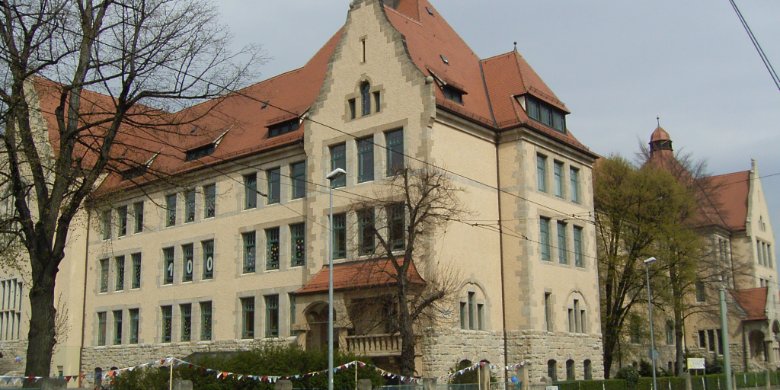 Zwei Schulhöfe wieder für Öffentlichkeit geöffnet