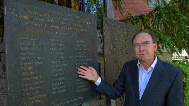 75 Jahre „Zug der 41 Glasmacher“