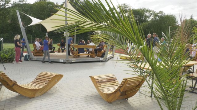 Westsportplatz: Auf der Freizeitanlage wurde ein neuer Sonnenpavillon eingeweiht 