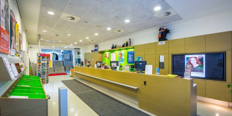 Jena Tourist-Information wieder komplett geöffnet