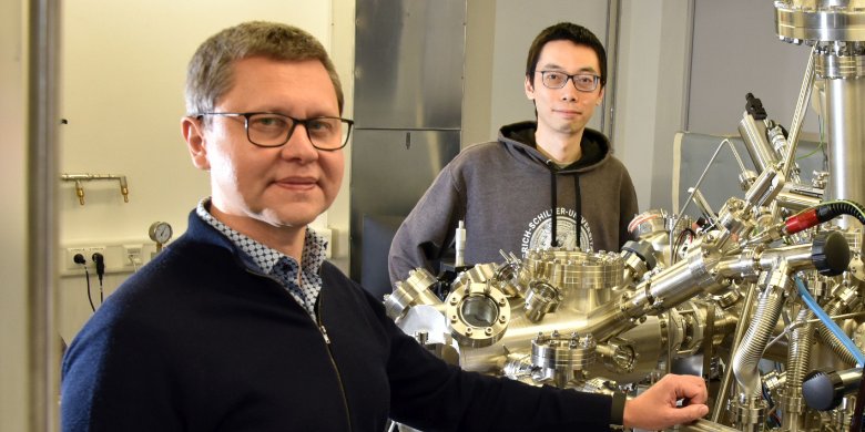 Winziges smartes Blatt angelt Proteine 