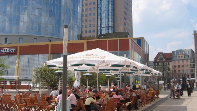 Klarstellung: Verkürzte Sperrzeit für Außengastronomie