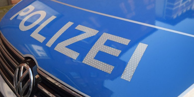 Planenschlitzer auf der A4 unterwegs