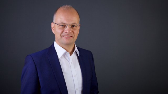 Tobias Wolfrum bleibt Geschäftsführer von jenawohnen 