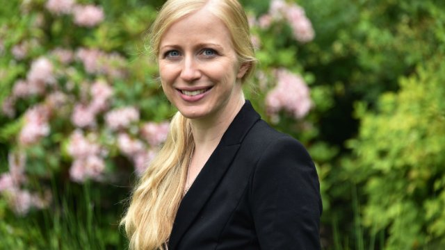 Neue Professorin für photonische Nanomaterialien 