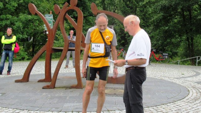 55 Läufer beim 5. Gesamtdeutschen Rennsteiglauf