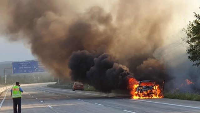 Fahrzeugbrand auf der A4