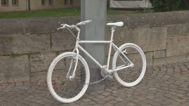 Nach Unfalltod: Der ADFC Jena-Saaletal erinnert an einen verunglückten Radfahrer