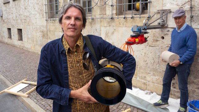 Dezentrales Denkmal für Eduard Rosenthal eingeweiht