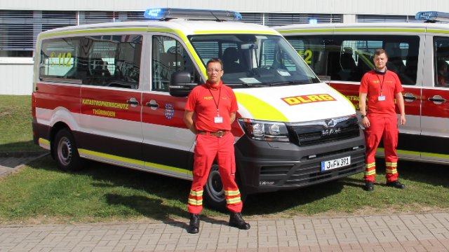 DLRG Ortsgruppe Jena erhält neuem  Mannschaftstransportwagen