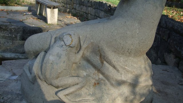 Wieder Vandalismus am Froschkönigbrunnen 