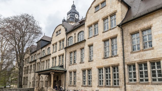 Unterstützung für junge Uni-Wissenschaftler