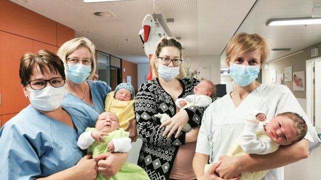Elf Babys am 11.11. geboren