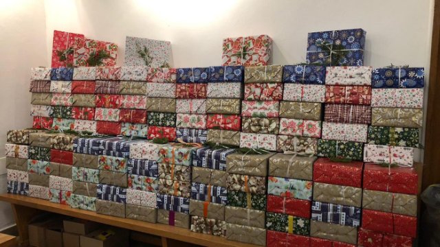 Weihnachtsgeschenke überreicht – ZDF berichtet