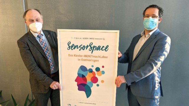 Kooperationsvertrag unterzeichnet