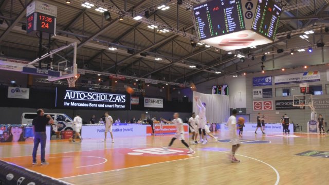 Unterlegen: Die Basketballer von Science City Jena verloren ihr Heimspiel gegen die Kirchheim Knights