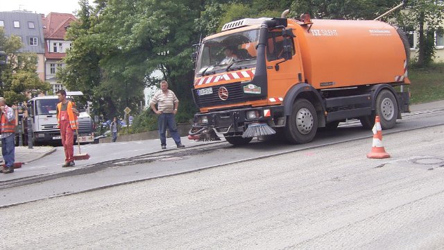 Straßenreinigung: Keine Parkkontrollen in dieser Woche