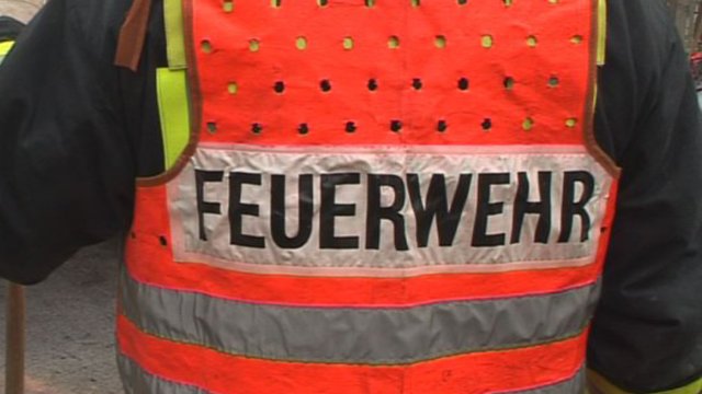 Umgestürzter Telefonmast