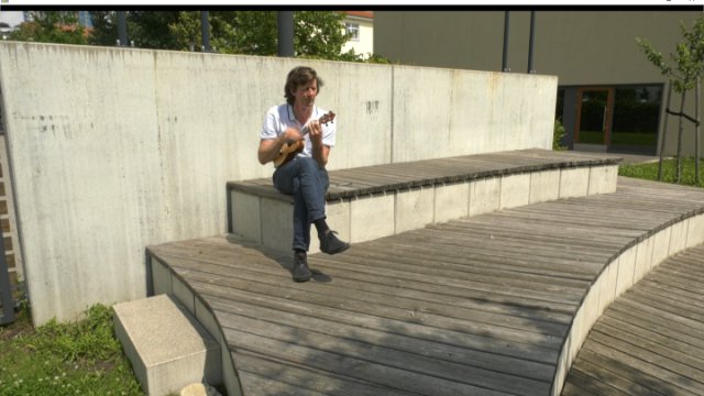 Philipp Schäffler setzt sein Ukulele-Projekt fort