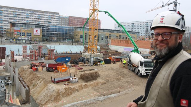 Neue Sportschwimmhalle: Beton für Fundament verbaut