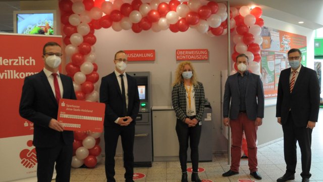 Sparkasse: Neues SB-Center-Standort im Globus-Markt Hermsdorf