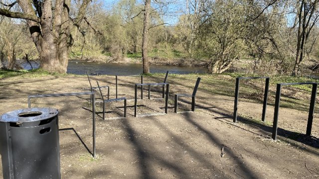 Vandalismus an Picknickstelle am neuen Radweg