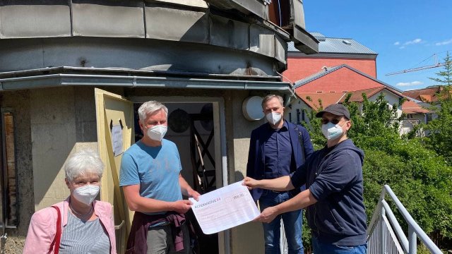 Scheckübergabe an die Volkssternwarte Urania Jena 
