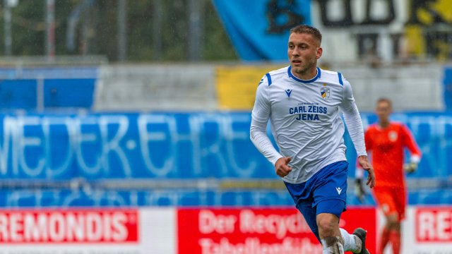 Dennis Slamar bleibt für den FCC am Ball