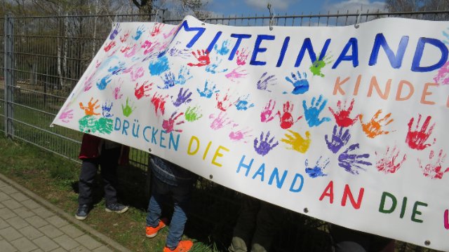 Viele kleine Hände für ein buntes Miteinander