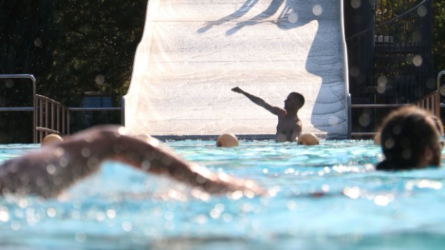 Jenaer Freibäder ab heute bis 20 Uhr geöffnet