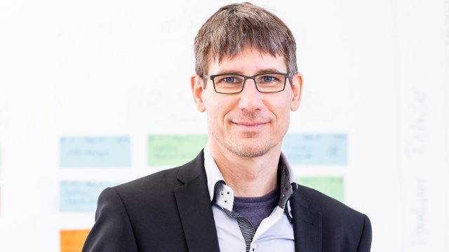 Digitalkompetenz für ältere Generationen 