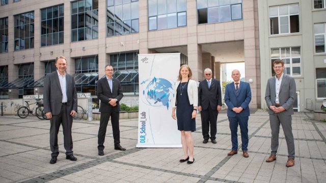 DLR-Schullabor mit Technik unterstützt