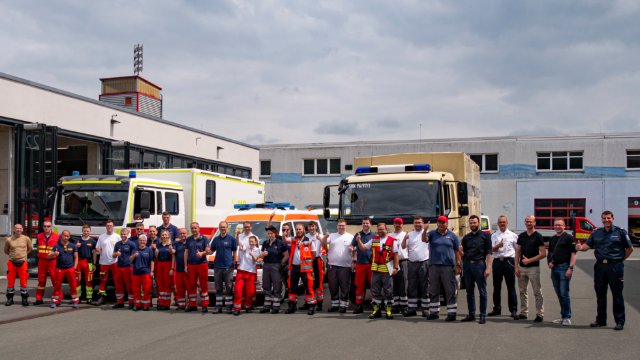 Jenaer Einsatzkräfte auf dem Weg ins Katastrophengebiet nach Rheinland-Pfalz