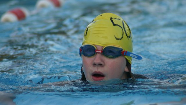 Schwimmen lernen in den Sommerferien 