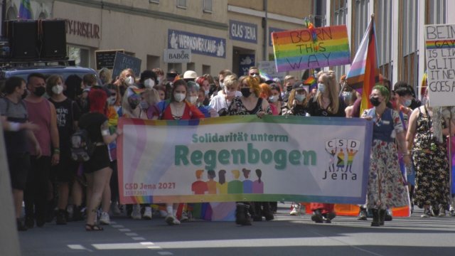 Über 1 000 Demonstranten beim CSD Jena