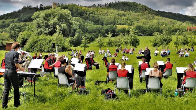Erstes Picknickkonzert der Brass Band BlechKLANG
