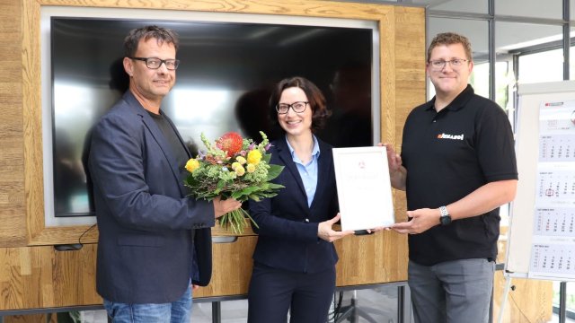 Arbeitsagentur zeichnete JENABOI Ladenbau aus