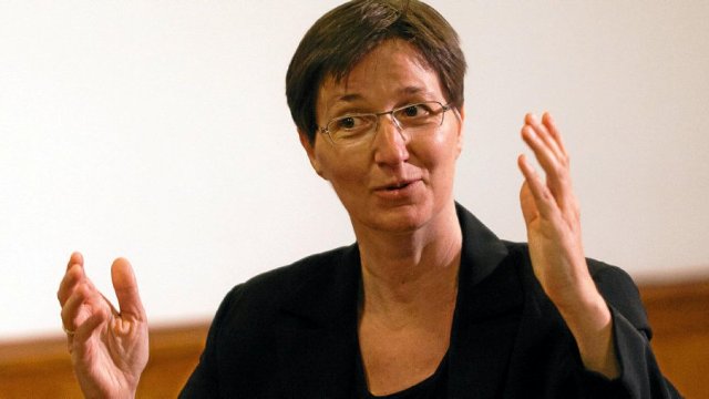 Männer des Knabenchores singen in der Stadtkirche