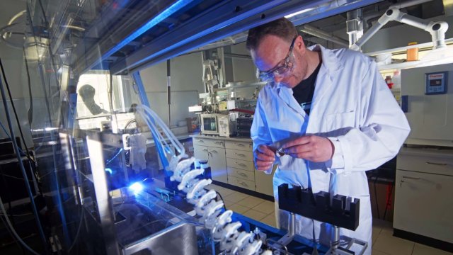 Vorteile der digitalen Lehre in der Chemie vertiefen