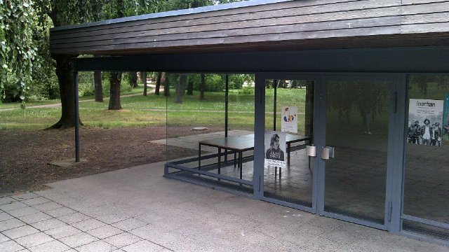 Lesung „Aufs Land" im Glashaus im Paradies