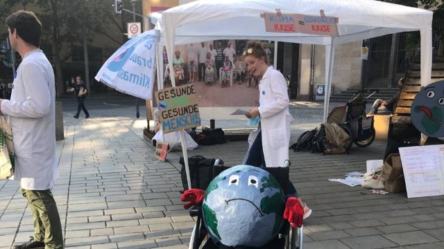 Mahnwache „Wer rettet 150.000 Leben?“ in Jena