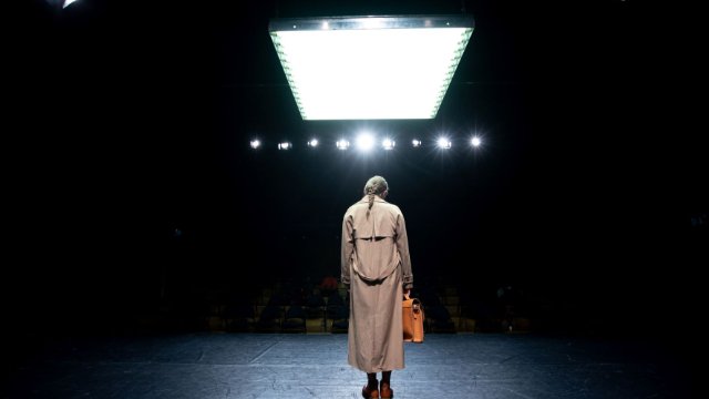 Theaterhaus Jena mit Wunderbaum-Gastspiel