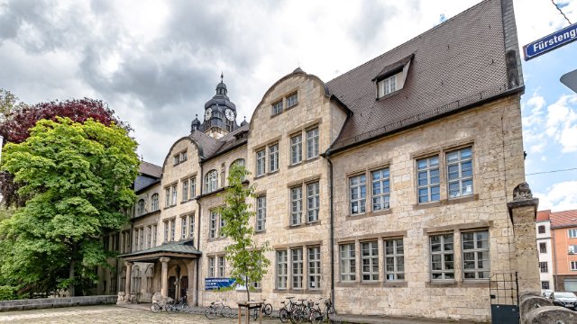 Uni-Gasthörerprogramme im Wintersemester