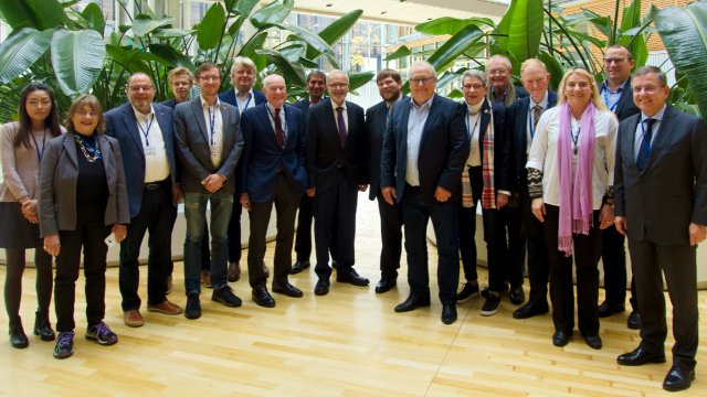 Liberal International zu Gast bei Investitionsbank 