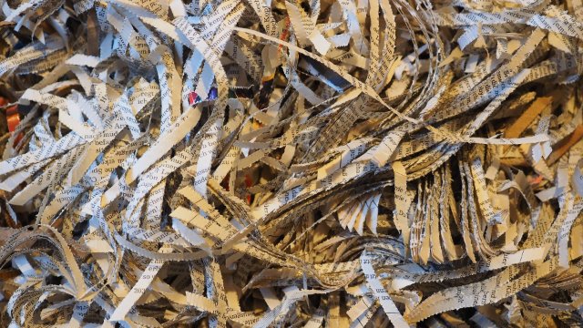 Saale-Holzland-Kreis nutzt Recyclingpapier