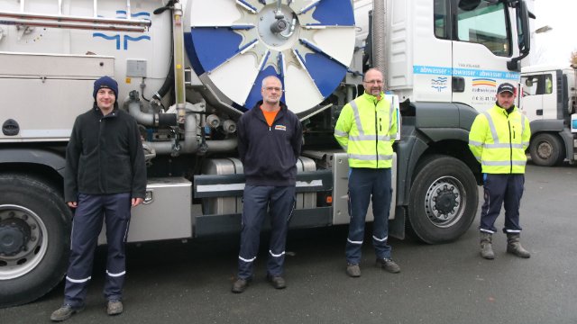 Fluthilfe im Ahrtal: Jenaer Abwasser-Team macht Kanalsystem wieder funktionstüchtig 